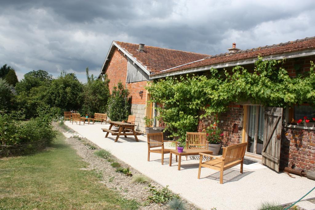 Bed and Breakfast Au Passage Des Grues Drosnay Camera foto