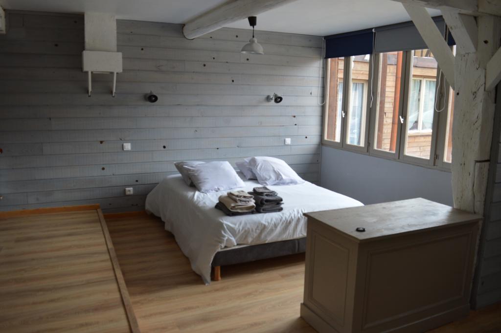 Bed and Breakfast Au Passage Des Grues Drosnay Esterno foto