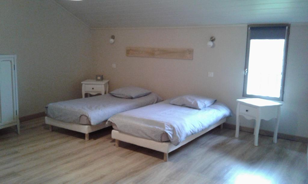 Bed and Breakfast Au Passage Des Grues Drosnay Esterno foto